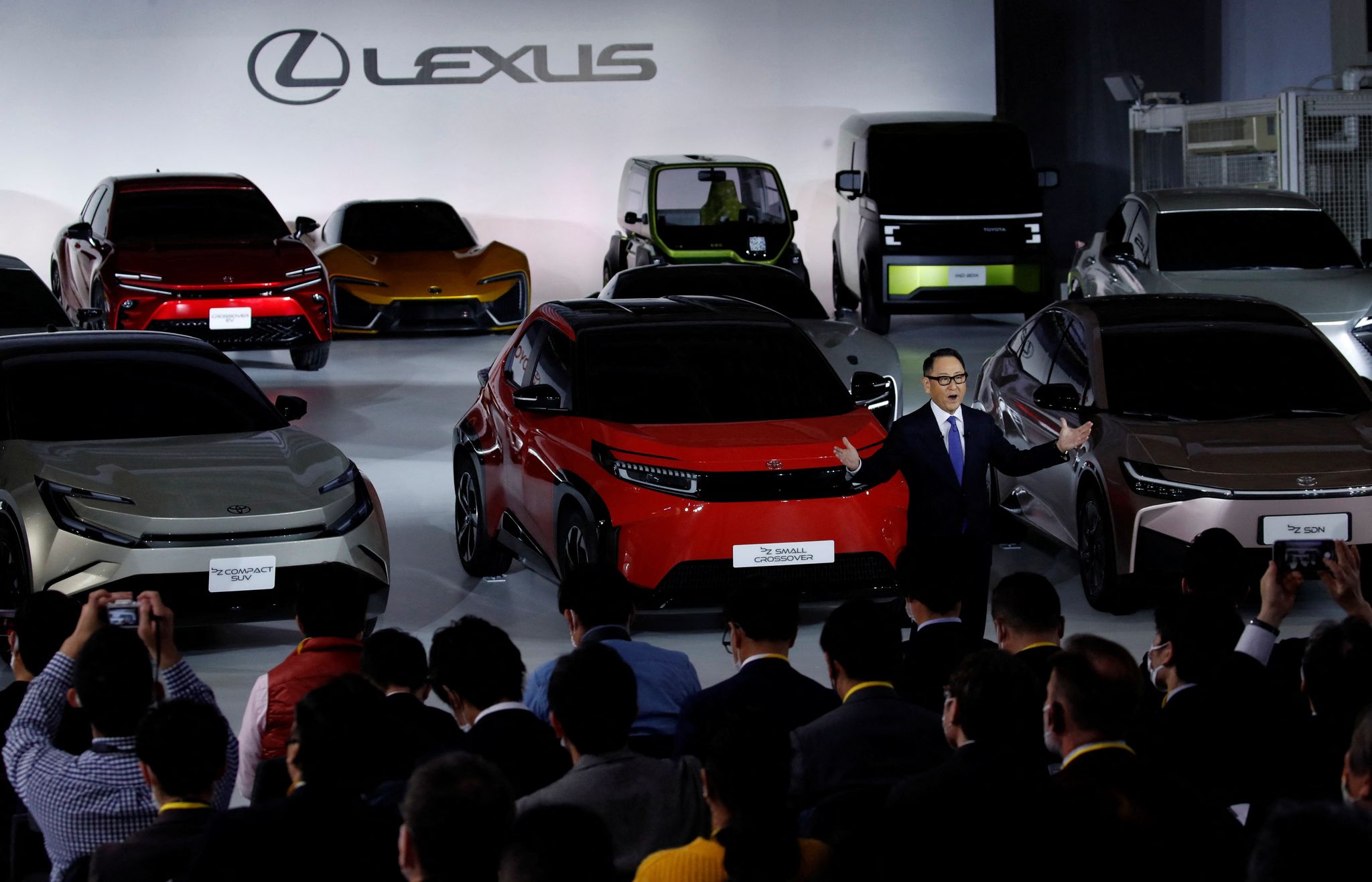 Toyota Motor Corporation President Akio Toyoda speaks at a briefing on the company's strategies on battery EVs in Tokyo, Japan December 14, 2021. Photo: Reuters
