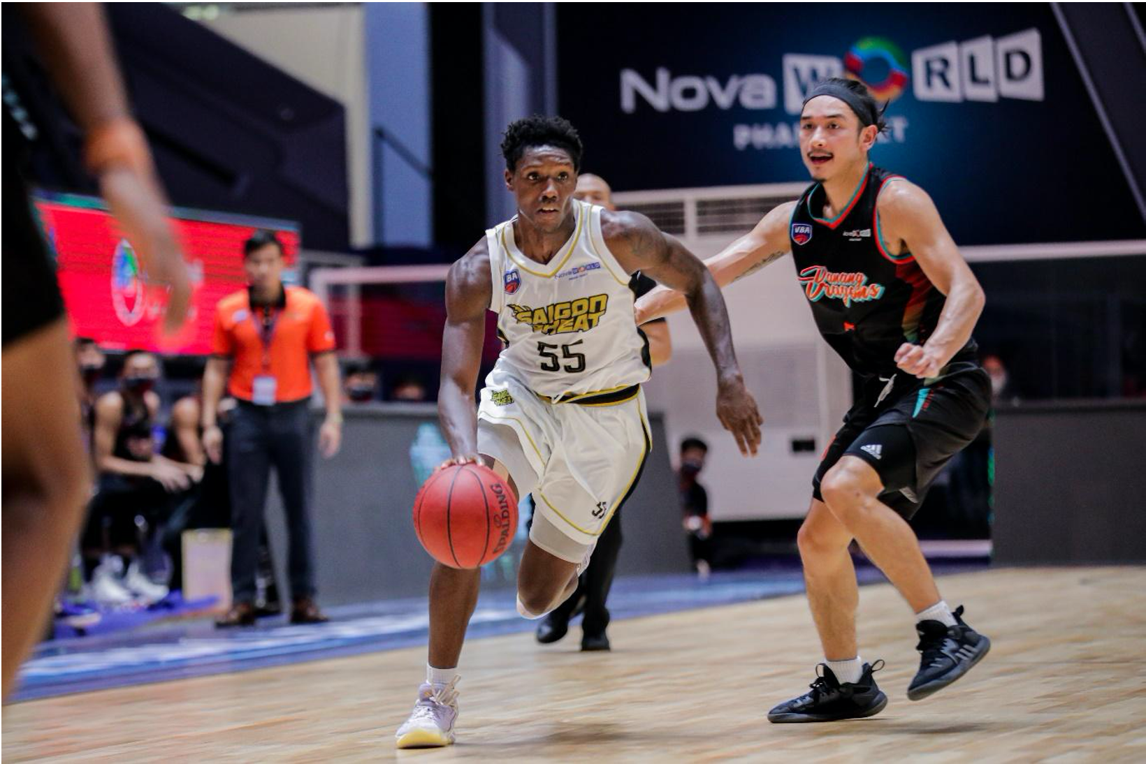 Daquan Bracey (in white) at the VBA Premier Bubble Games 2021. Photo: VBA