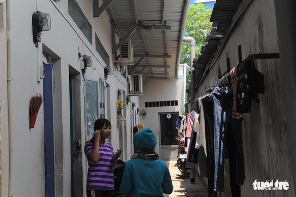 Blue-collar workers at a boarding house in Binh Chanh District in Ho Chi Minh City. Photo: Tu Trung / Tuoi Tre