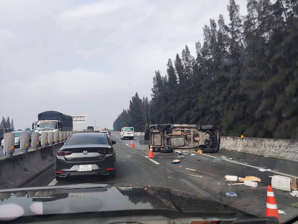 This supplied photo shows the scene of the car accident that took life of Standing Deputy Chairman of Ho Chi Minh City People’s Committee Le Hoa Binh on March 29, 2022.