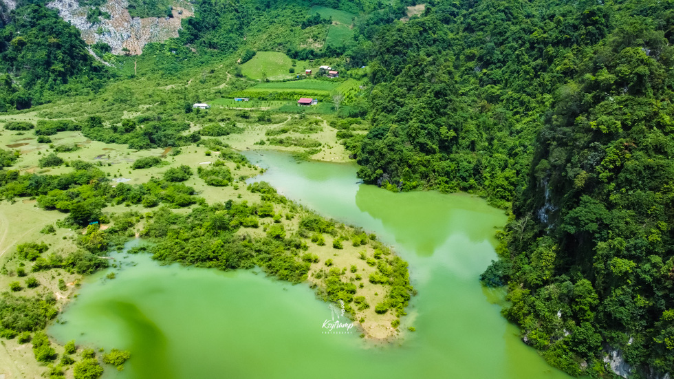A panoramic view over the Dong Lam Steppe in the northern province of Lang Son in the floating season. Photo: Hung Vi / Tuoi Tre