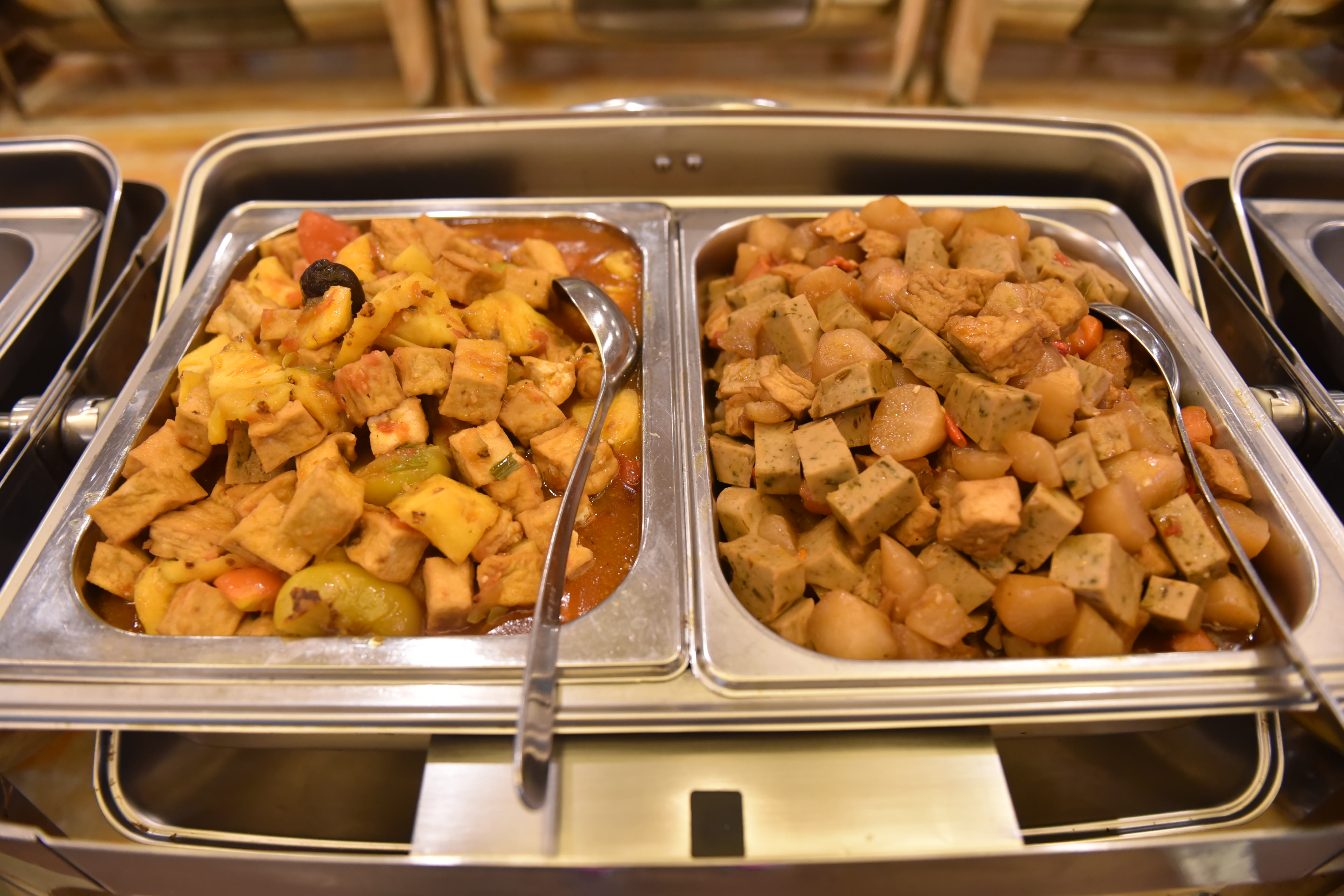 Vegan food is seen at at Man Tu Vegan at 201 Nguyen Thi Minh Khai, District 1, Ho Chi Minh City. Photo: Ngoc Phuong / Tuoi Tre News