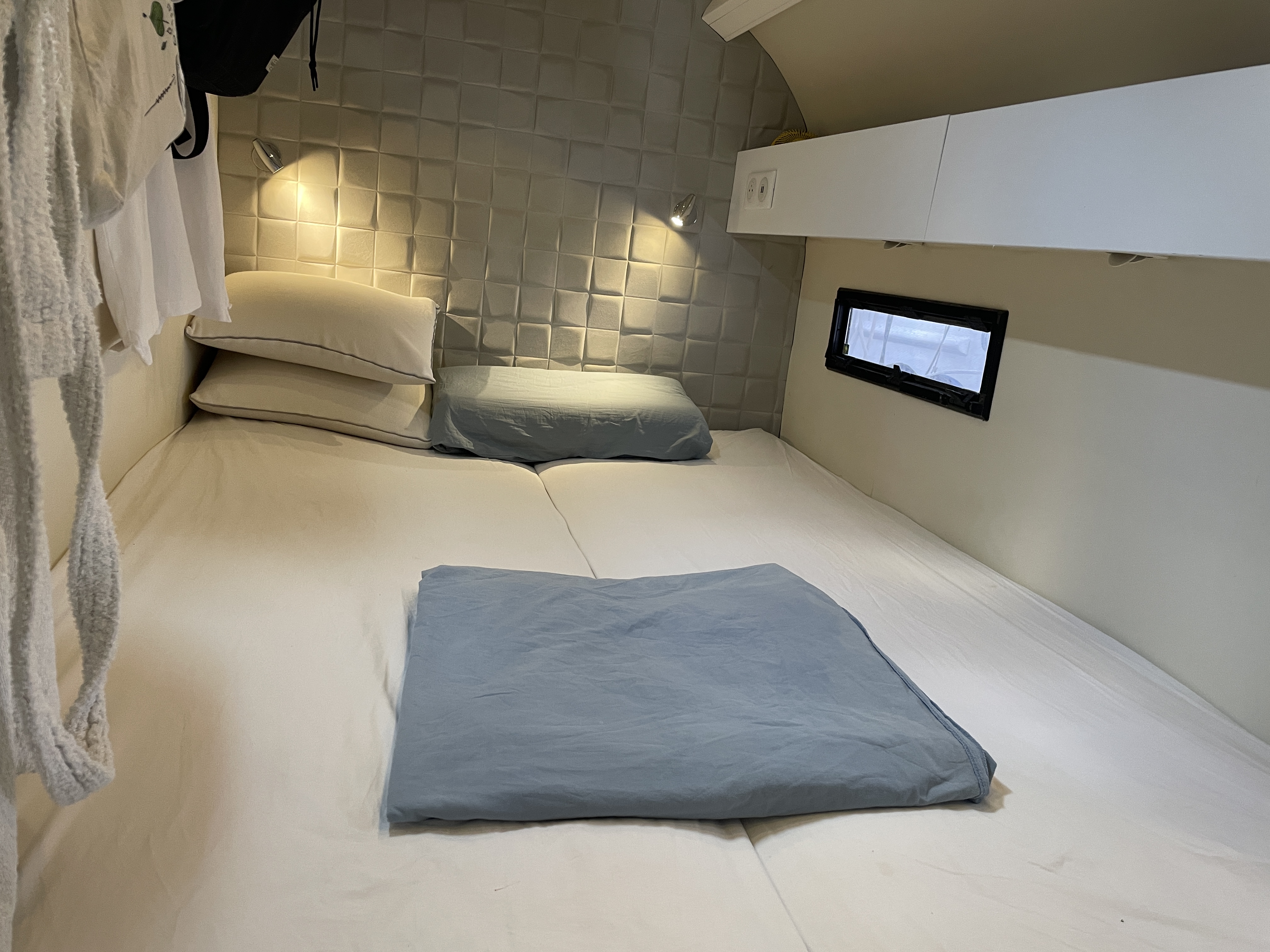 A crew member’s cabin on the Energy Observer. Photo: Minh Khoi / Tuoi Tre
