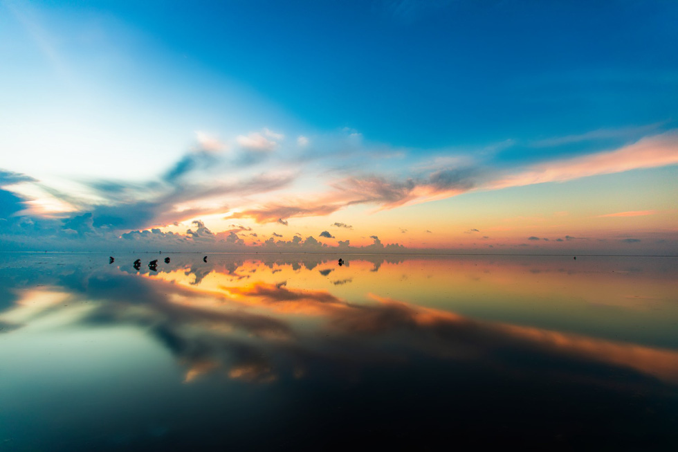 A panoramic photo of sunrise at Thuy Xuan Beach, Thai Thuy District, Thai Binh Province, northern Vietnam. Photo: Doan Ngoc Anh / Tuoi Tre