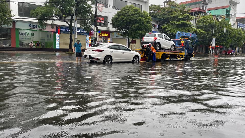 A street is submerged in Phu Tho Province, Vietnam, August 26, 2022. Photo: Cong Khanh / Tuoi Tre