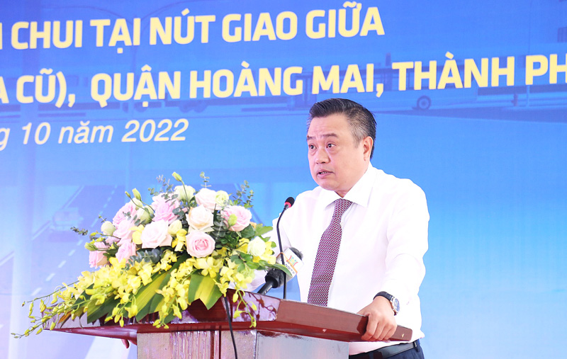 Chairman of the Hanoi People’s Committee Tran Sy Thanh speaks at the groundbreaking of the underpass, October 6, 2022 in this supplied photo.