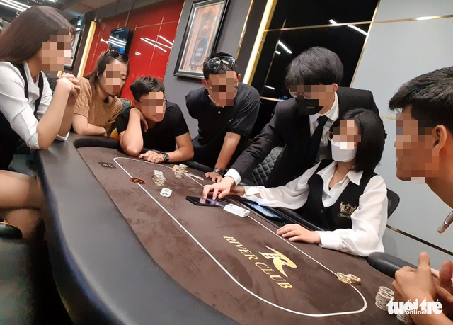 Players participate in a tournament at River Poker Club in Ho Chi Minh City. Photo: Minh Hoa / Tuoi Tre