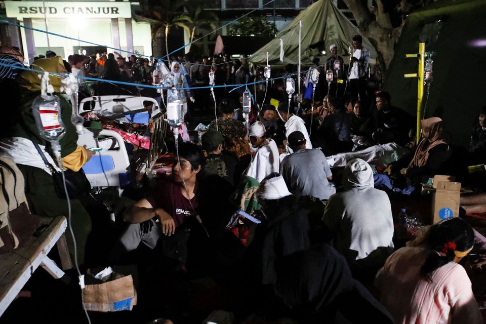 People injured in an earthquake are treated at a hospital in Cianjur, West Java province, Indonesia, November 21, 2022. Photo: Reuters