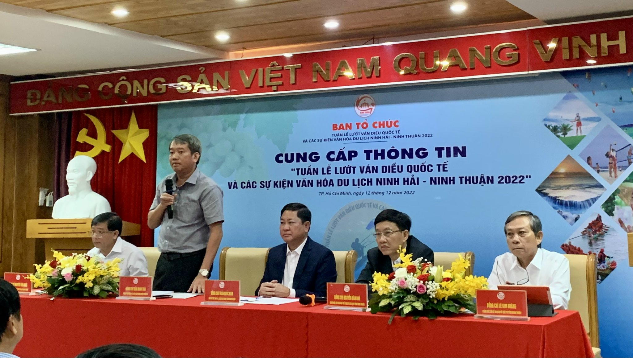 Tran Minh Thai, chairman of Ninh Hai District in Ninh Thuan Province, speaks at a press briefing on the International Kite Surfing Week to be held there from December 16 to 25, 2022 in this picture taken on December 12, 2022. Photo: Hoai Phuong / Tuoi Tre