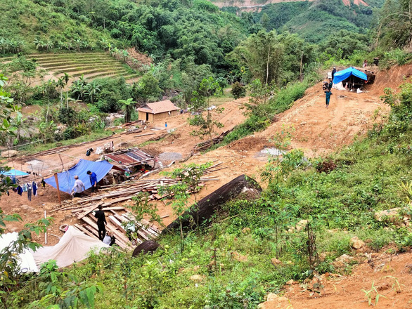 After many years of fear, residents in Long Vot Village have sought their new accommodations. Photo: Tran Mai / Tuoi Tre