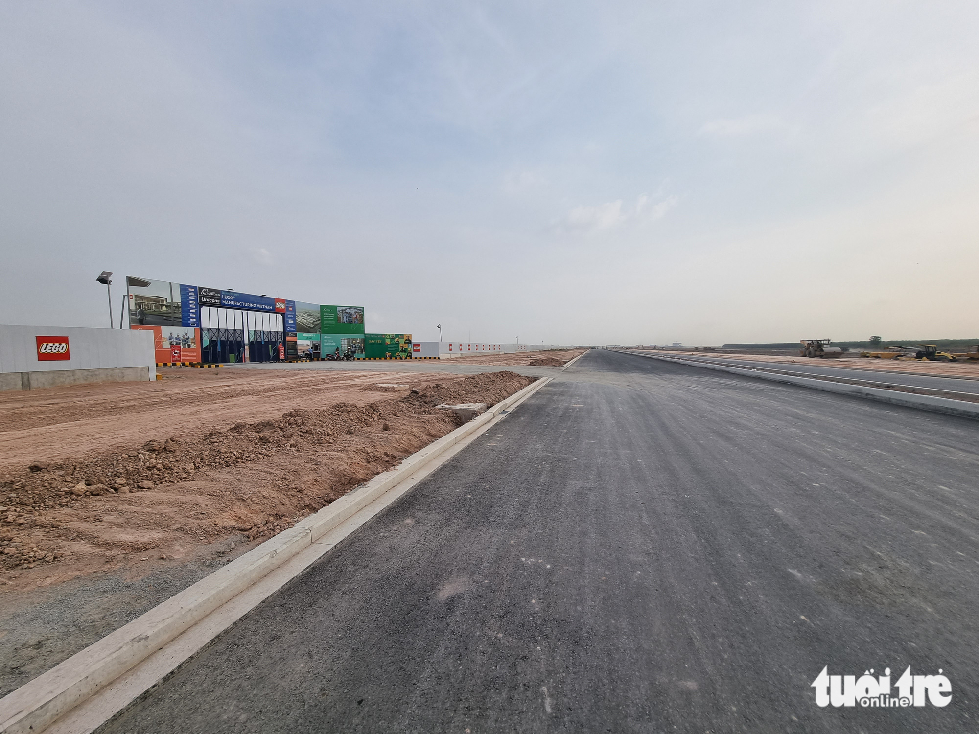 A main road inside the Vietnam Singapore Industrial Park 3 in Binh Duong Province, Vietnam. Photo: Ba Son