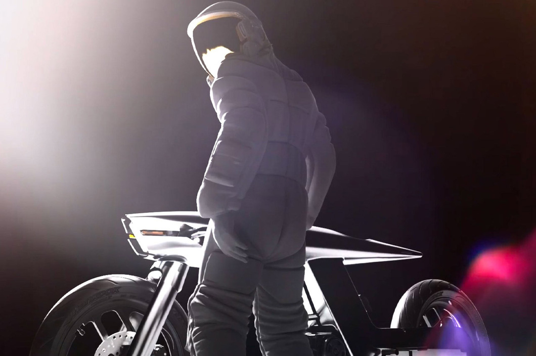 EVE Odyssey is also equipped with a Honda 125cc air-cooled engine, allowing the bike to reach speeds of up to 105km per hour. Moreover, it can travel an astounding 156 miles (250km) per gallon. Photo: Courtesy of Bandit9 Motors