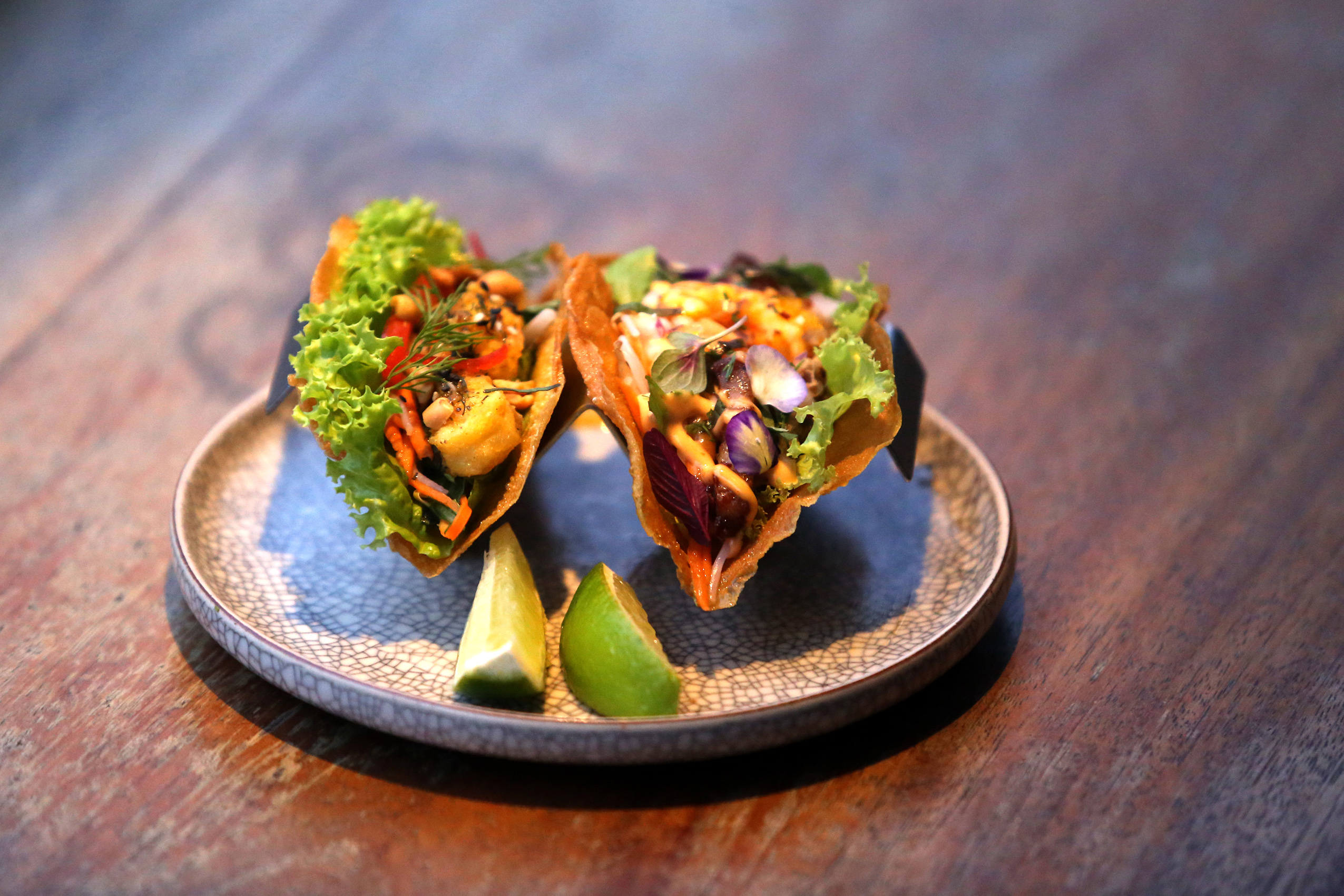 Banh xeo tacos at Anan Saigon. Photo: Gia Tien / Tuoi Tre