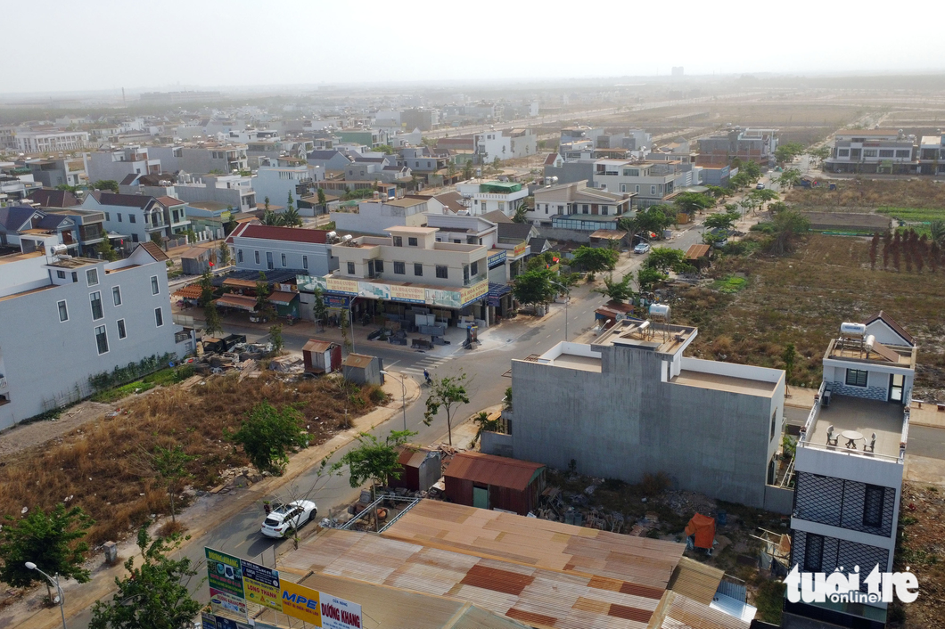 Thousands of households have received compensation and built their houses at the Loc An - Binh Son resettlement area