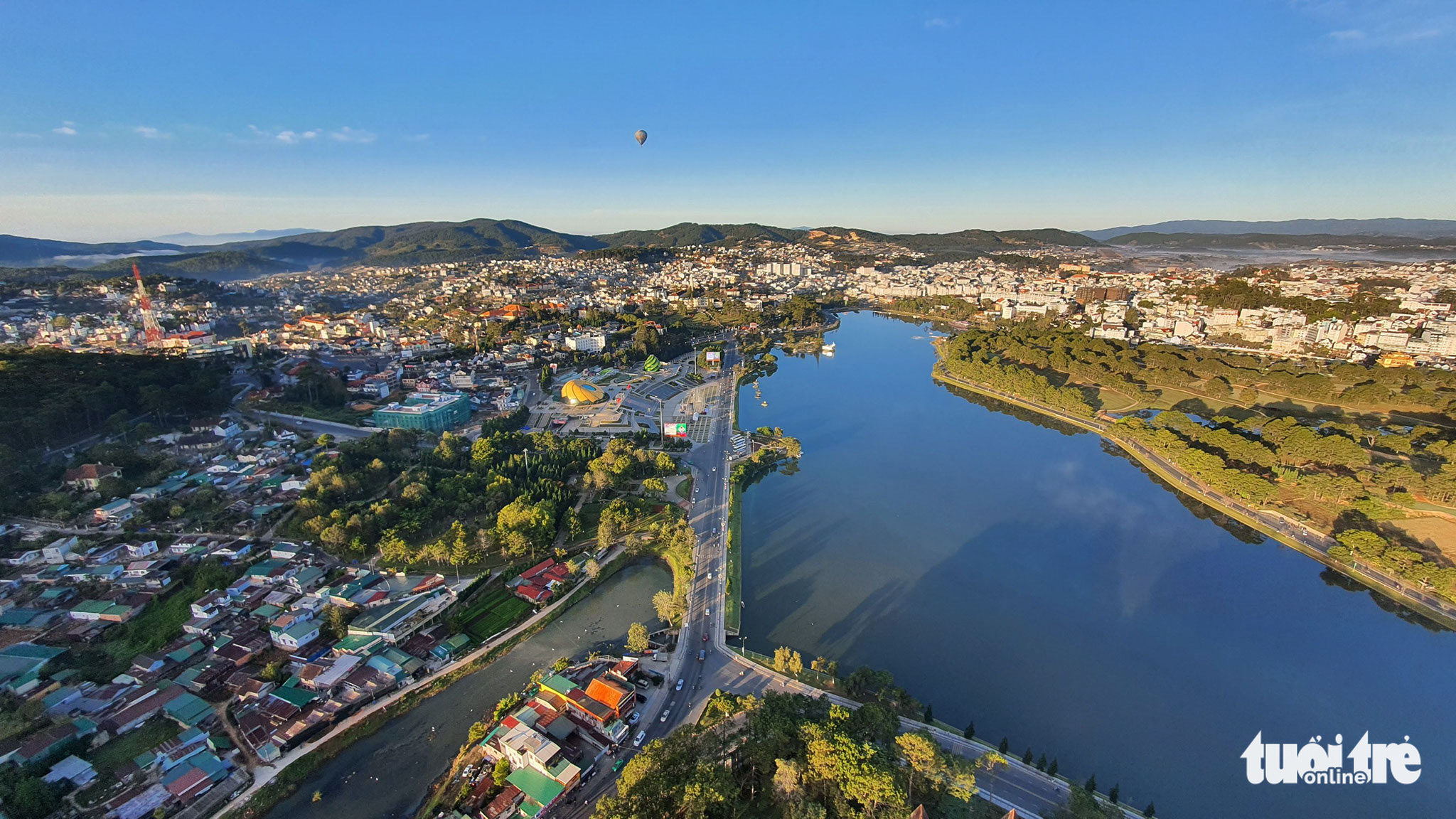 A view of Da Lat City from a hot-air balloon in Da Lat City, Lam Dong Province, Vietnam, December 28, 2022. Photo: M.V. / Tuoi Tre