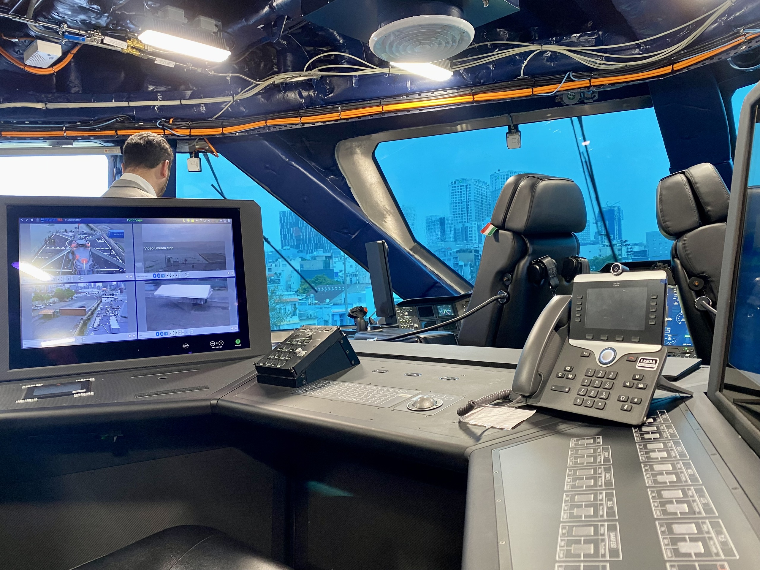 Control boards and display at the captain's seat in the naval cockpit. Photo: Tran Phuong / Tuoi Tre