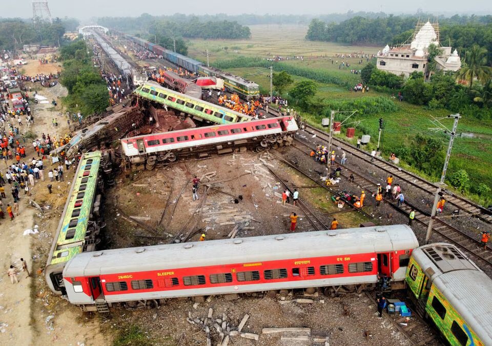 A drone view shows derailed coaches after two passenger trains collided in Balasore district in the eastern state of Odisha, India, June 3, 2023. Photo: Reuters