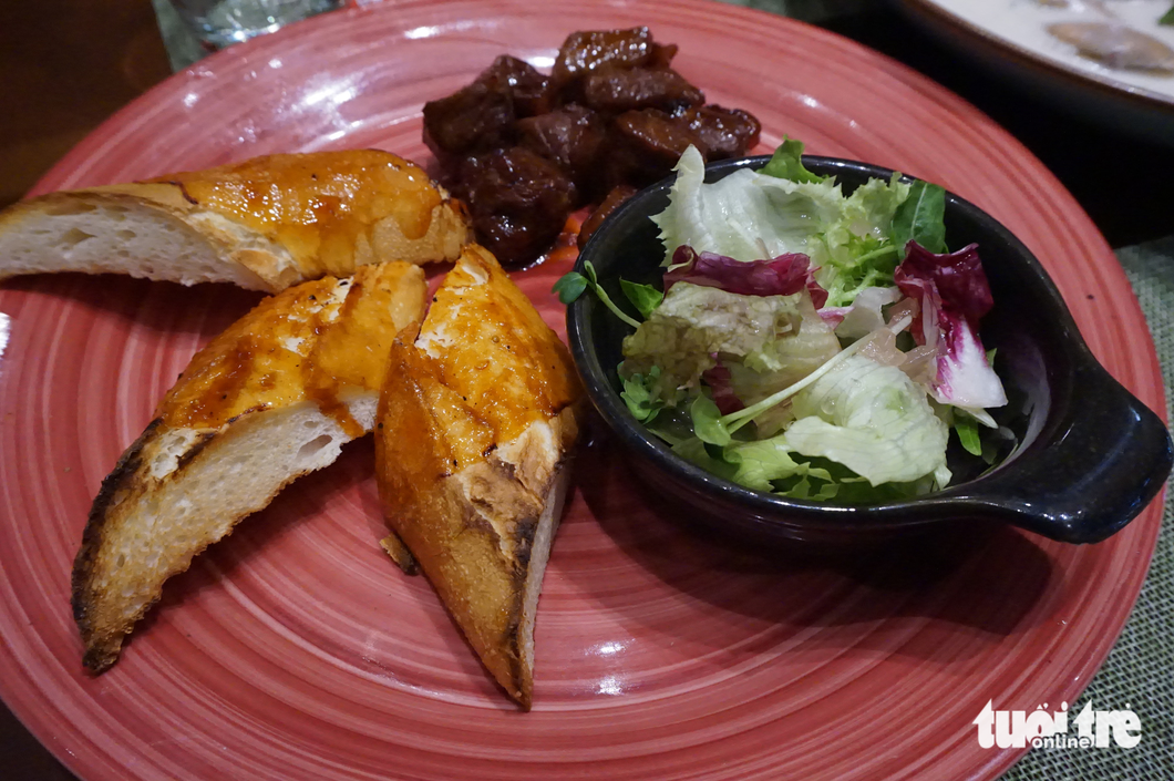 Nha Trang-style grilled beef at Ngon Garden. Photo: T.Dieu