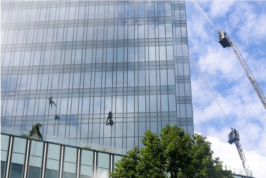 The Ho Chi Minh City Police detaches 887 people from 17 units and supporting vehicles and equipment.