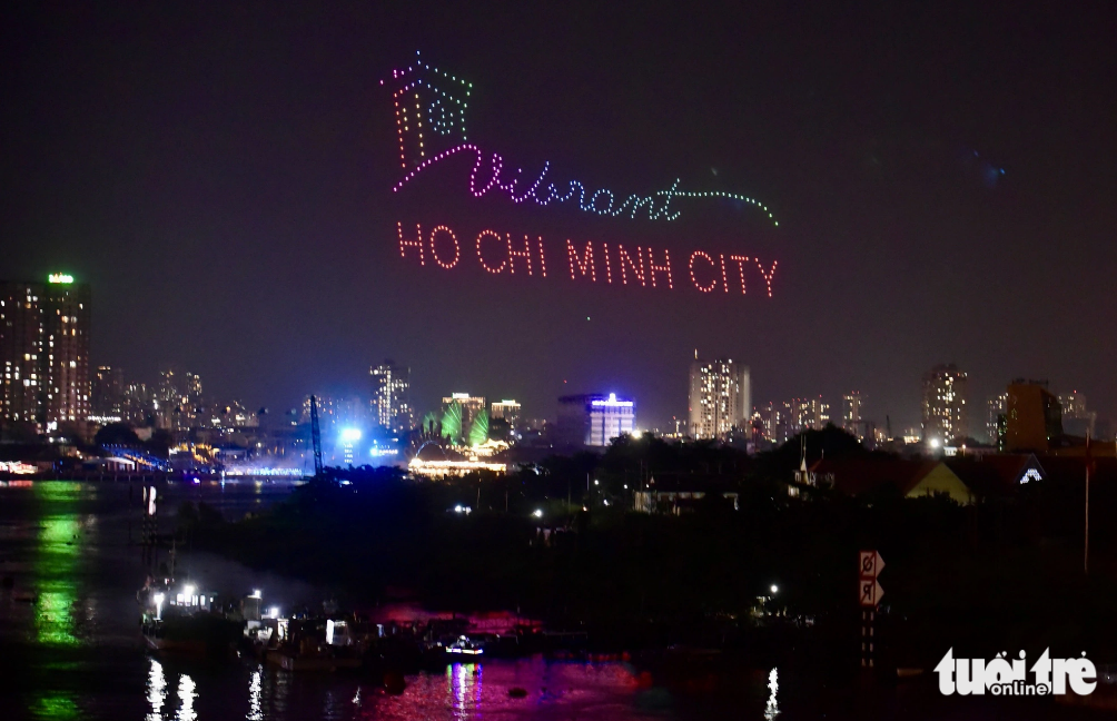 The fest features various art performances and interesting activities along the Saigon River. Photo: T.T.D. /Tuoi Tre