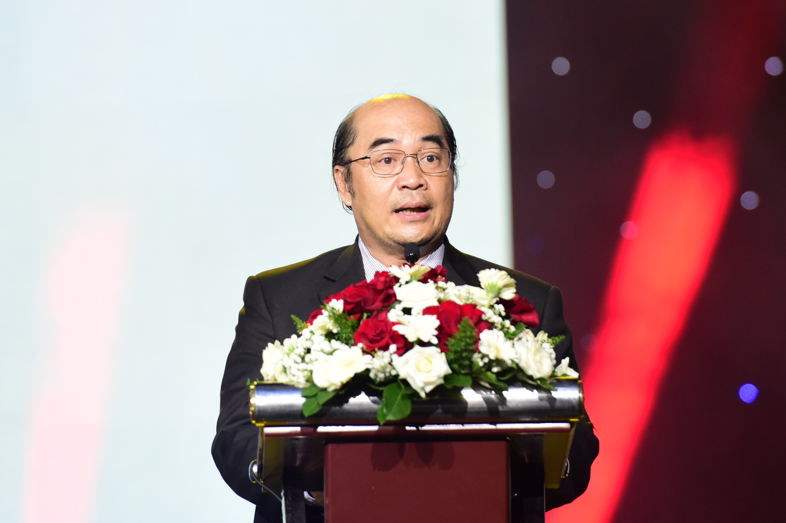 Ho Xuan Lam, standing vice-president of the Ho Chi Minh City Union of Friendship Organizations, makes remarks at the opening ceremony of Namaste Vietnam 2023 Festival, August 12, 2023. Photo: Duyen Phan / Tuoi Tre News
