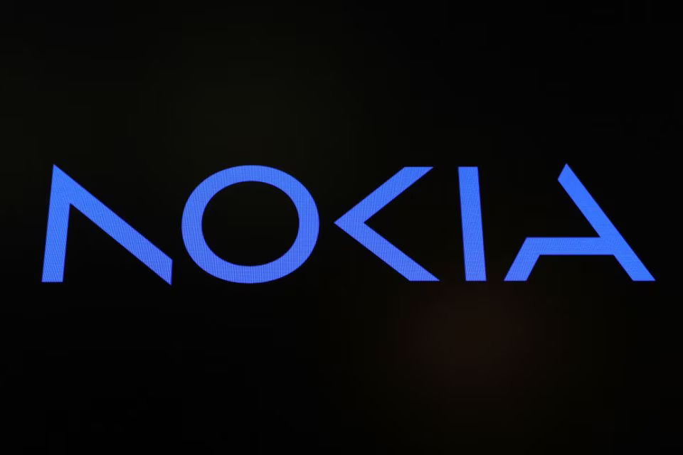 A screen displays the company logo for Nokia Corporation on the floor of the New York Stock Exchange (NYSE) in New York City, U.S., May 24, 2023. Photo: Reuters