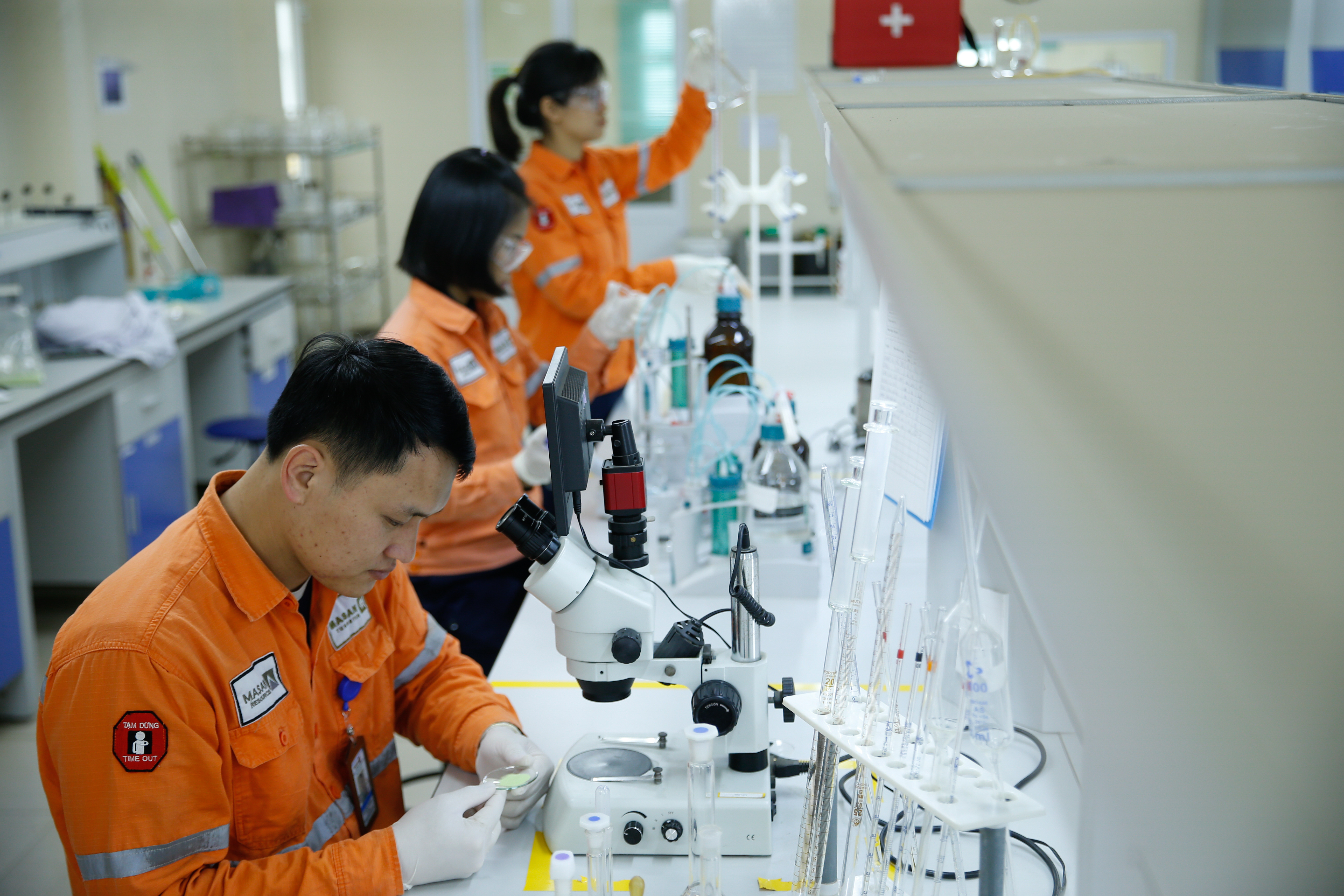 A R&D center of Masan High-Tech Materials.