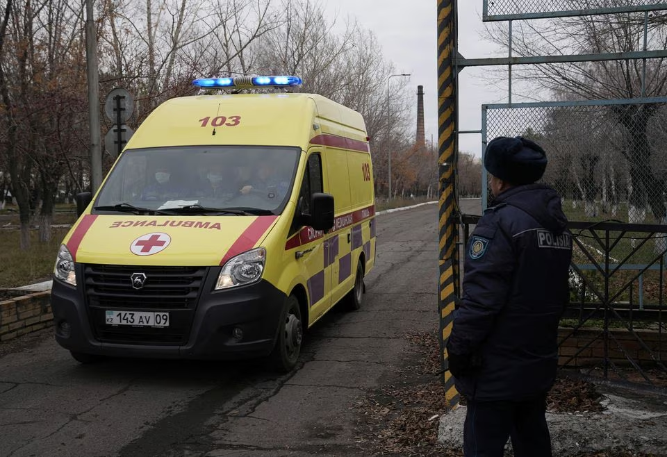 An ambulance drives out of the Kostenko coal mine operated by ArcelorMittal Temirtau as rescue operation continues following a mine fire, in Karaganda, Kazakhstan October 28, 2023. Photo: Reuters