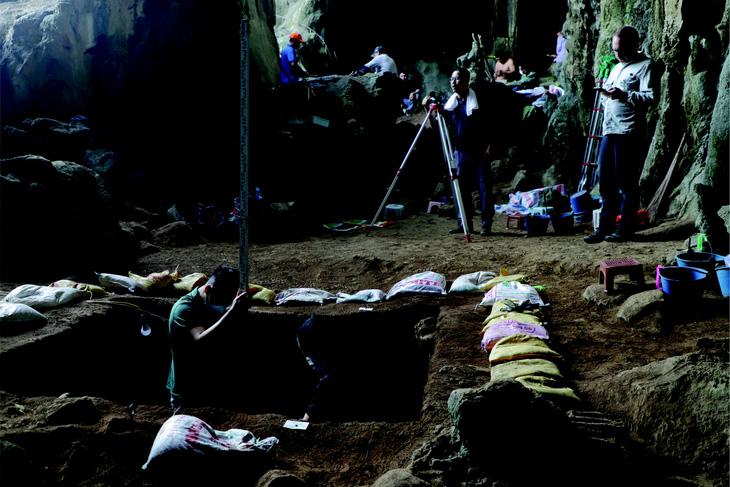 Archaeologists from the Vietnam Institute of Archaeology during an excavation in Tam Chuc Pagoda Complex in Kim Bang District of Ha Nam Province, northern Vietnam, March 2023. Photo: Vietnam Institute of Archaeology