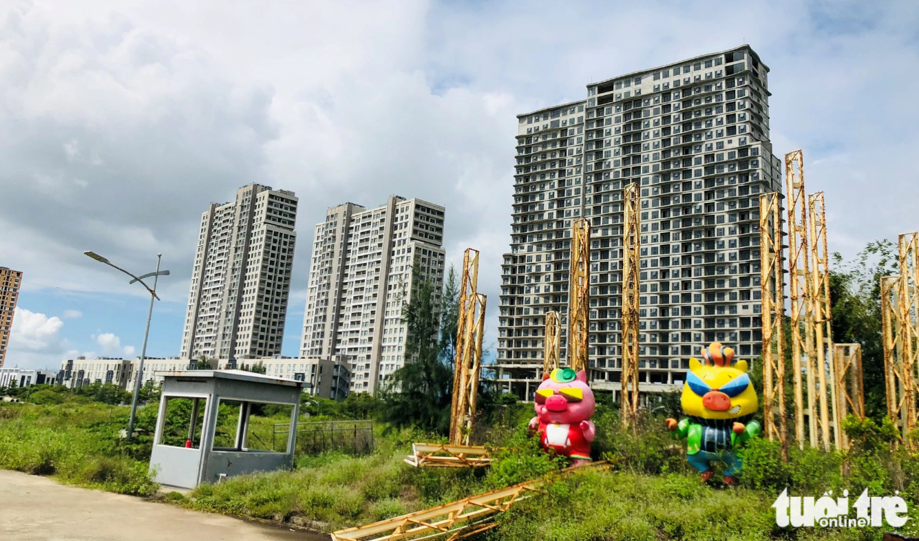 Some parts of Cocobay Da Nang are abandoned. Photo: Tuoi Tre