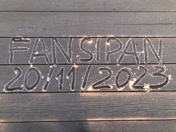 This is the first frost on Mount Fansipan during this year’s winter. Photo: L.Huong / Tuoi Tre