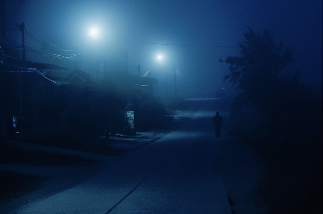 The work ‘Twilight,’ for which Vietnamese professional photographer Dang Hoai Anh won the third prize in the category of ‘People’ at the 2023 Chromatic Photography Awards