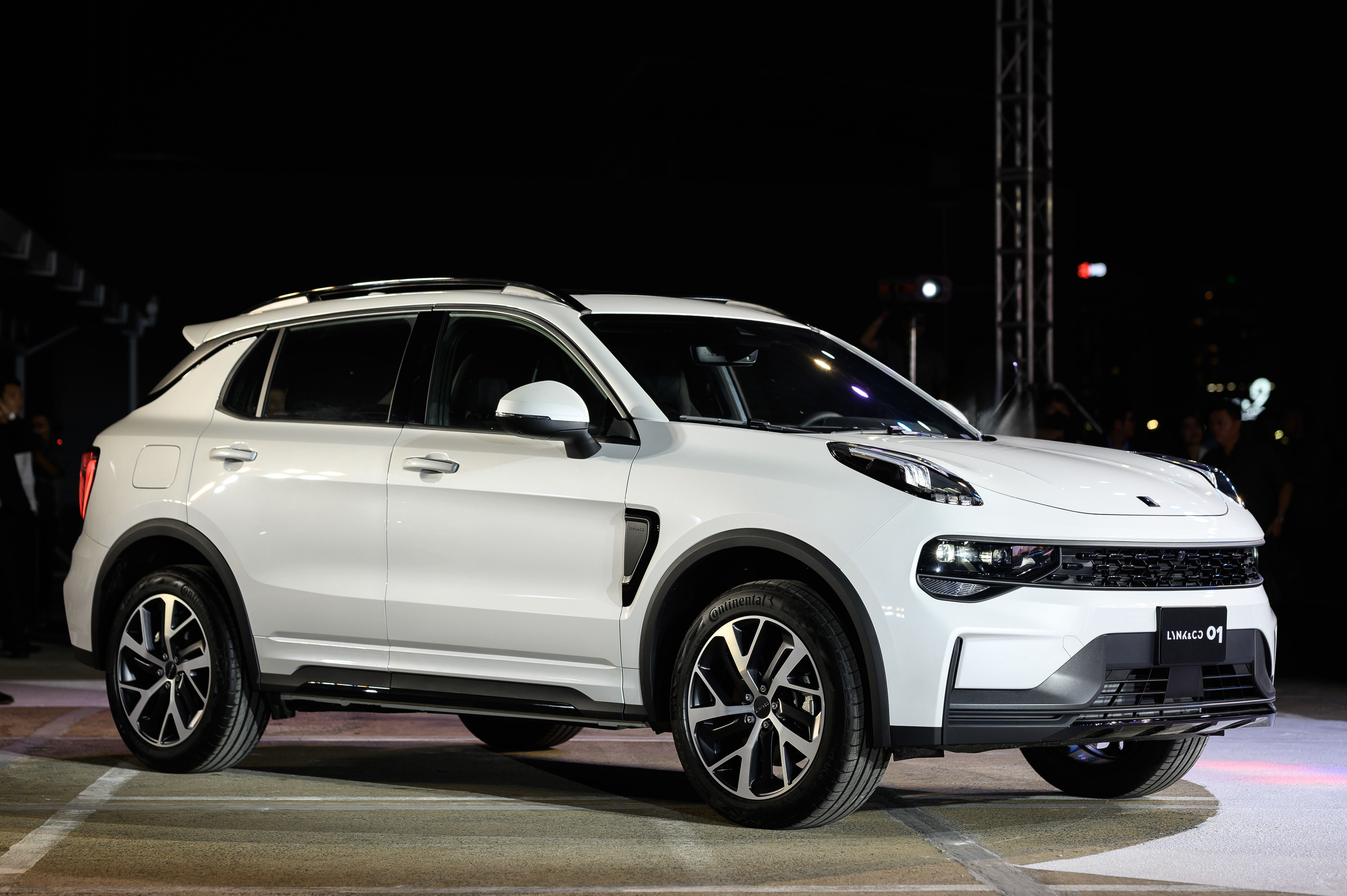 The Lynk & Co 01