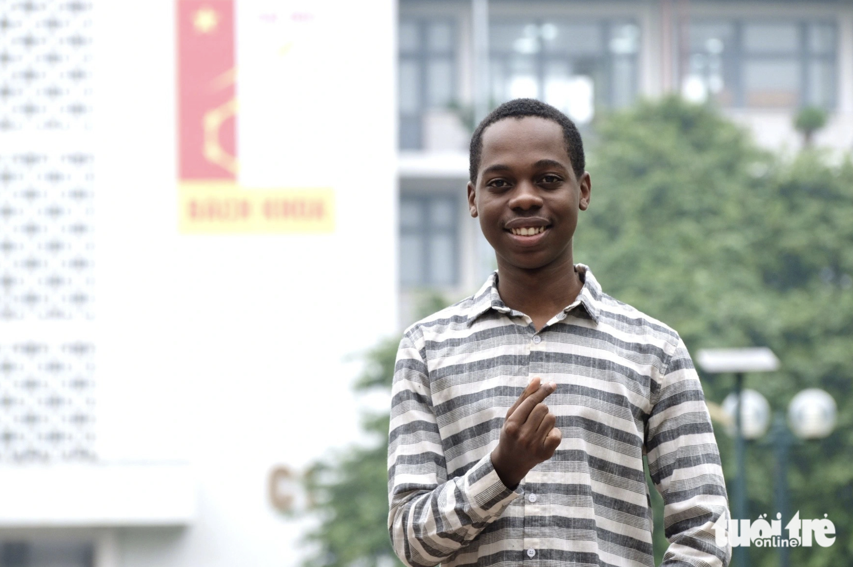Oraiden Manuel Sabonete revealed that he would return to Mozambique to help develop his country. Photo: Nguyen Bao / Tuoi Tre