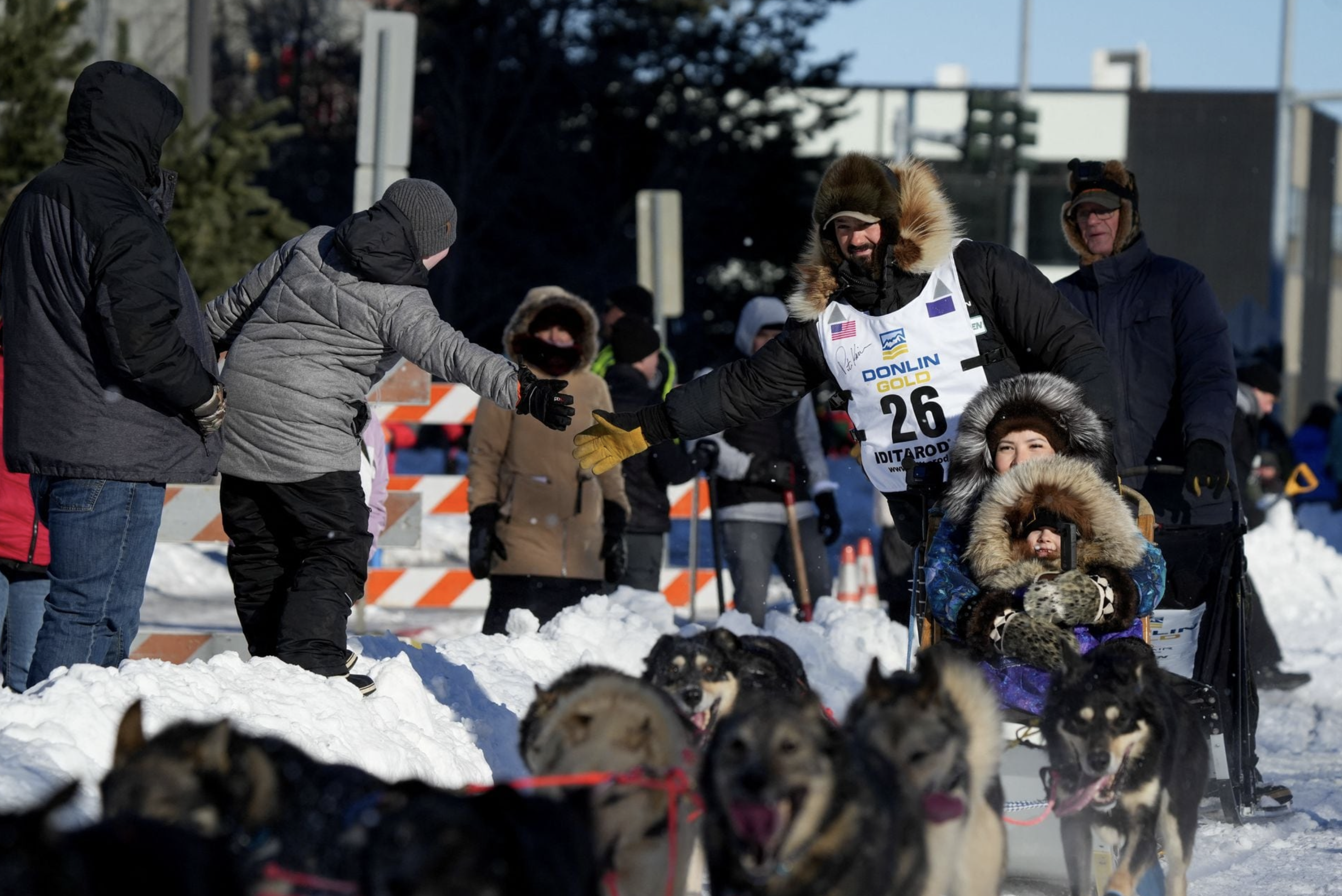 Peter Kaiser participates in the ceremonial start of the 52nd Iditarod Trail Sled Dog Race in Anchorage, Alaska, U.S., March 2, 2024. Photo: Reuters