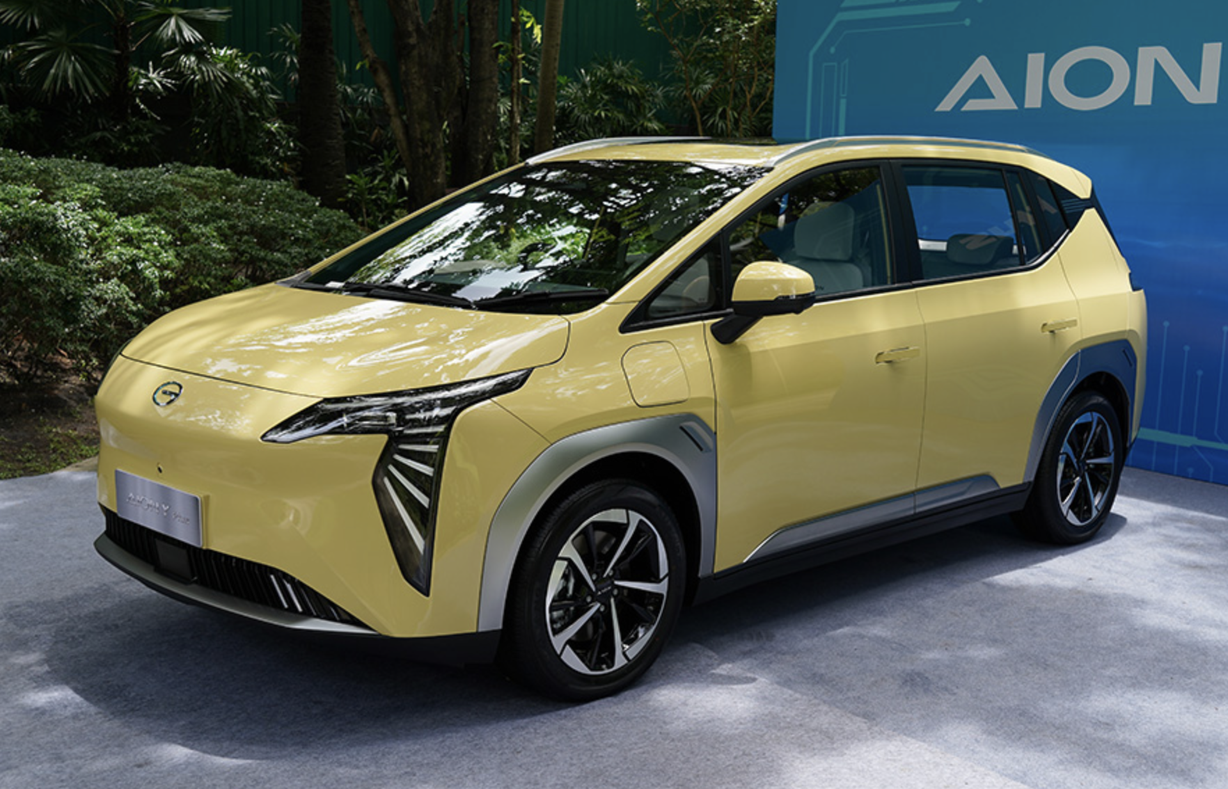 Aion Y has the same size as the Toyota Innova Cross. Photo: GAC