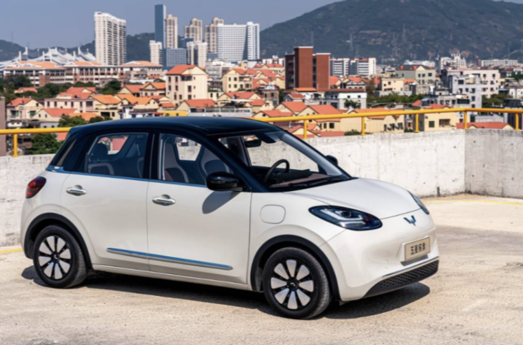 The Bingo EV is nearly four meters long and over 1.7 meters wide. Photo: SAIC