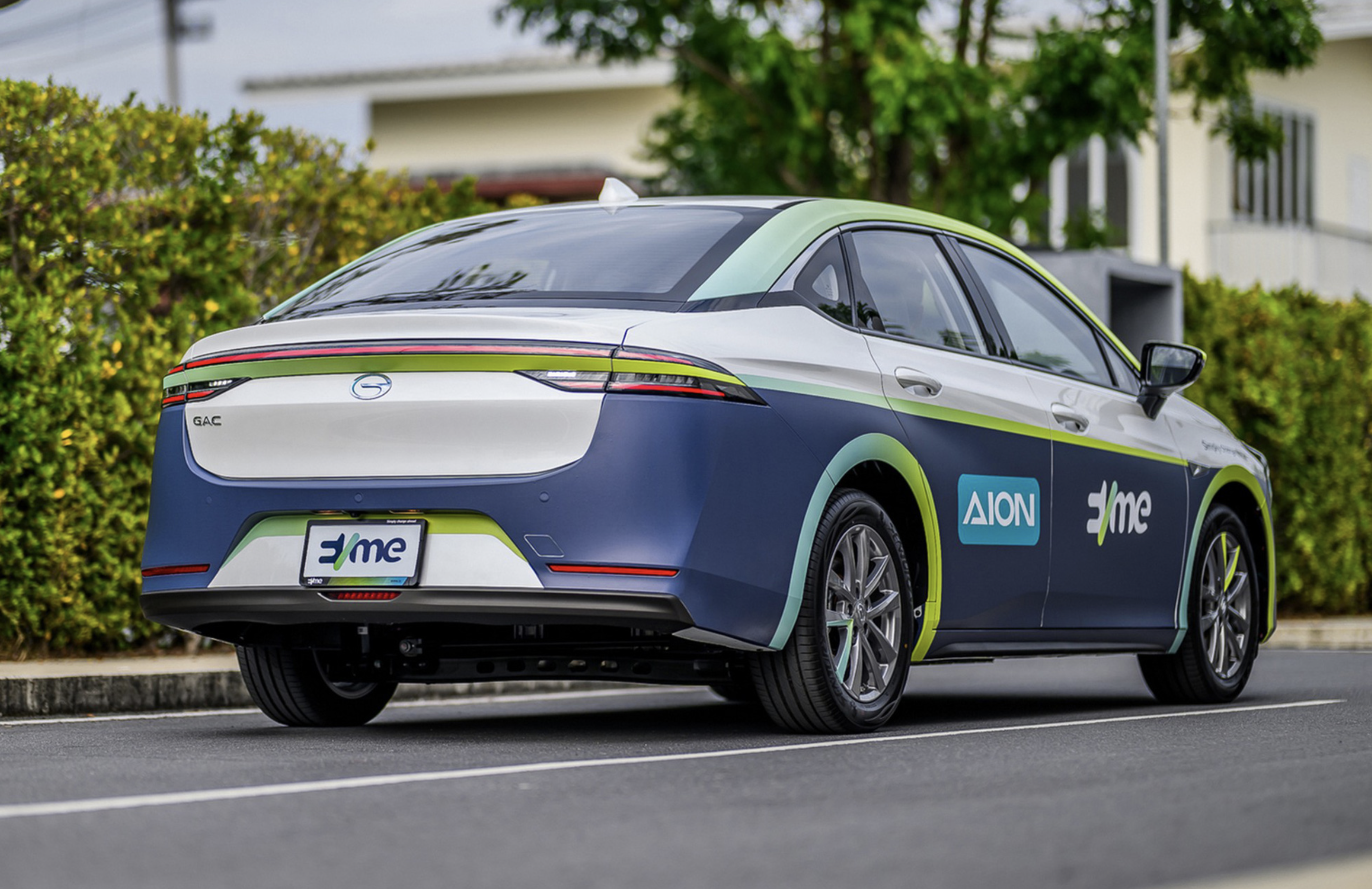 After being charged, the Aion ES can travel for up to 440 kilometers. Photo: AION