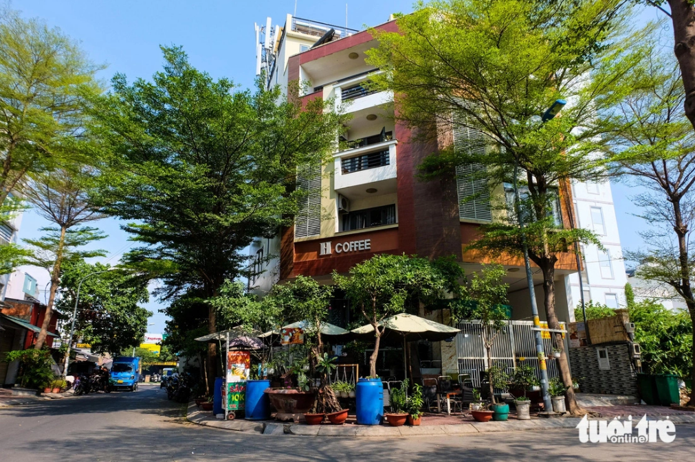 A house in the Kim Son Residential Area in District 7, Ho Chi Minh City is among the 96 construction works with violations that the District 7 People’s Committee will coercively dismantle. Photo: Phuong Nhi / Tuoi Tre