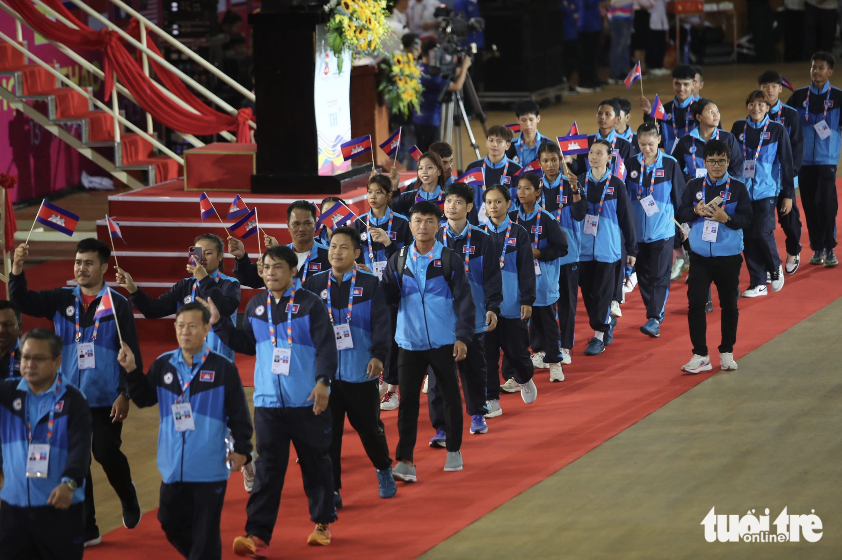 A team from Cambodia parades at the opening ceremony of the 13th ASEAN Schools Games in Da Nang City, central Vietnam. Photo: Doan Nhan / Tuoi Tre