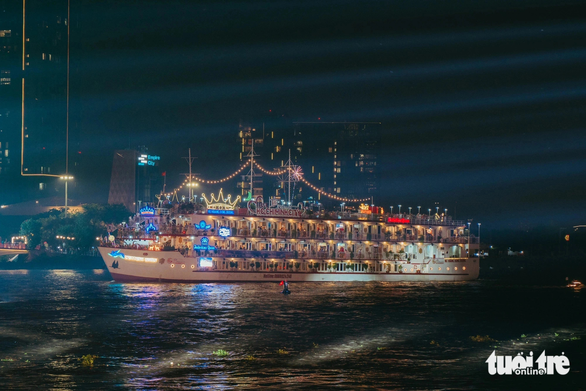 Watercraft parade along the Saigon River during the conclusion of the second Ho Chi Minh City River Festival, June 9, 2024. Photo: Thanh Hiep / Tuoi Tre
