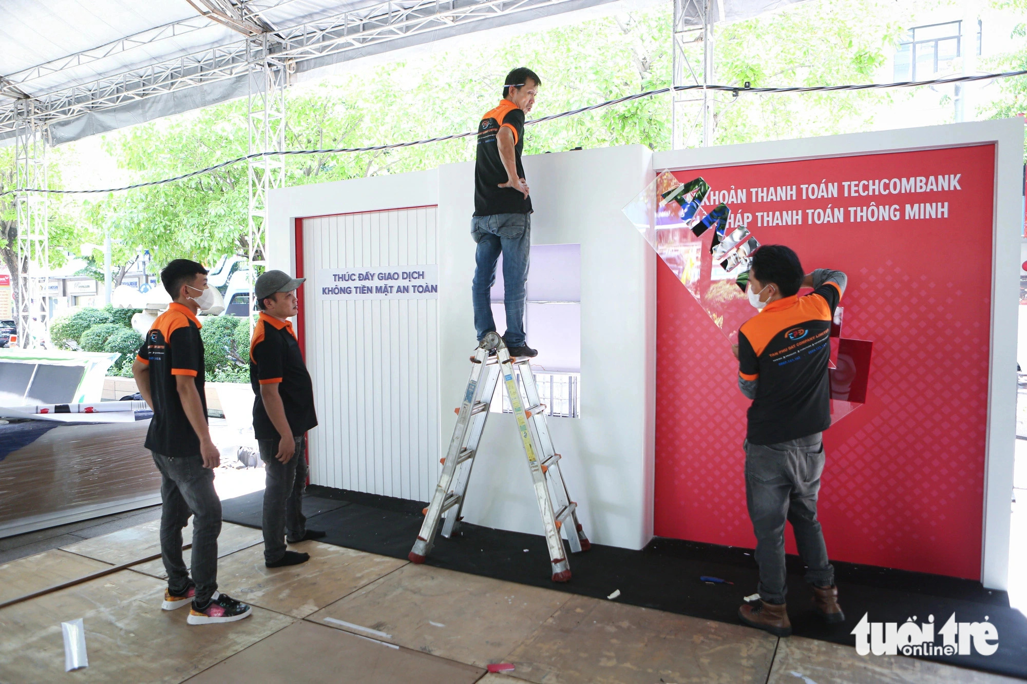 The festival will feature a payment technology exhibition, seminars, and food booths applying cashless payment methods. Photo: Phuong Quyen / Tuoi Tre
