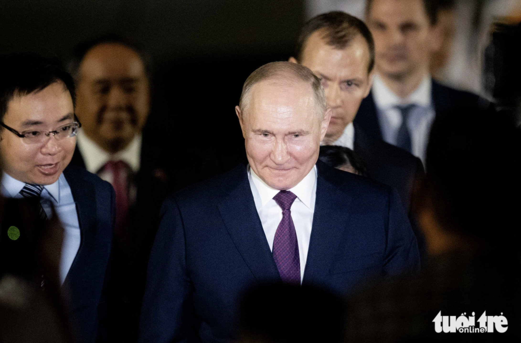 Russian President Vladimir Putin arrives at Noi Bai International Airport, Hanoi at 2:00 am on June 20, 2024. Photo: Nguyen Khanh / Tuoi Tre
