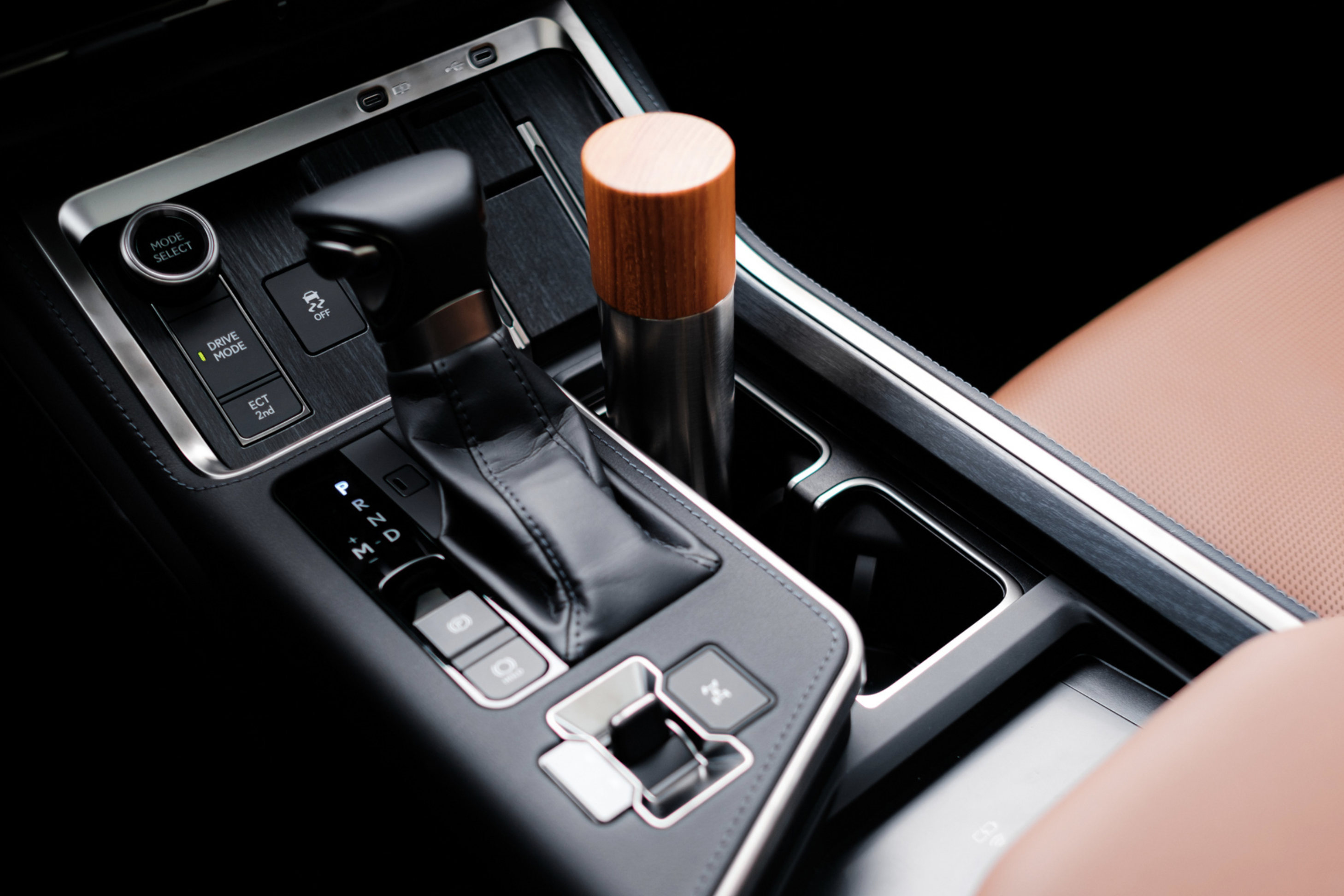 Its 3.4L V6 twin-turbo engine can produce 349 horsepower and 650Nm of torque through a 10-speed direct-shift automatic transmission. Photo: Lexus