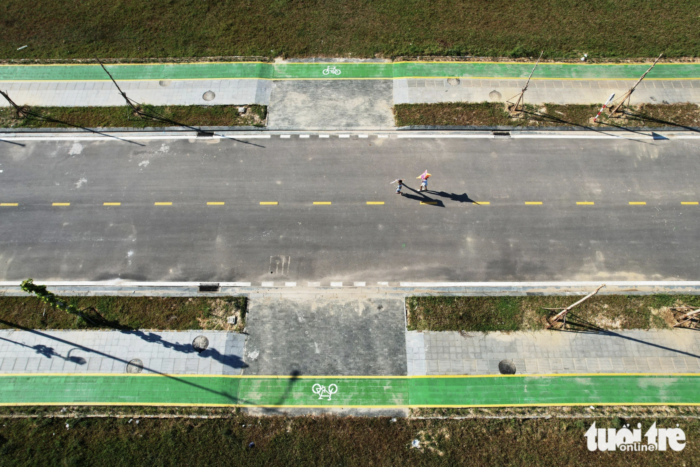 Nearly eight kilometers of bike lanes will be opened to traffic in An Van Duong New Urban Area in Hue. Photo: Nhat Linh / Tuoi Tre