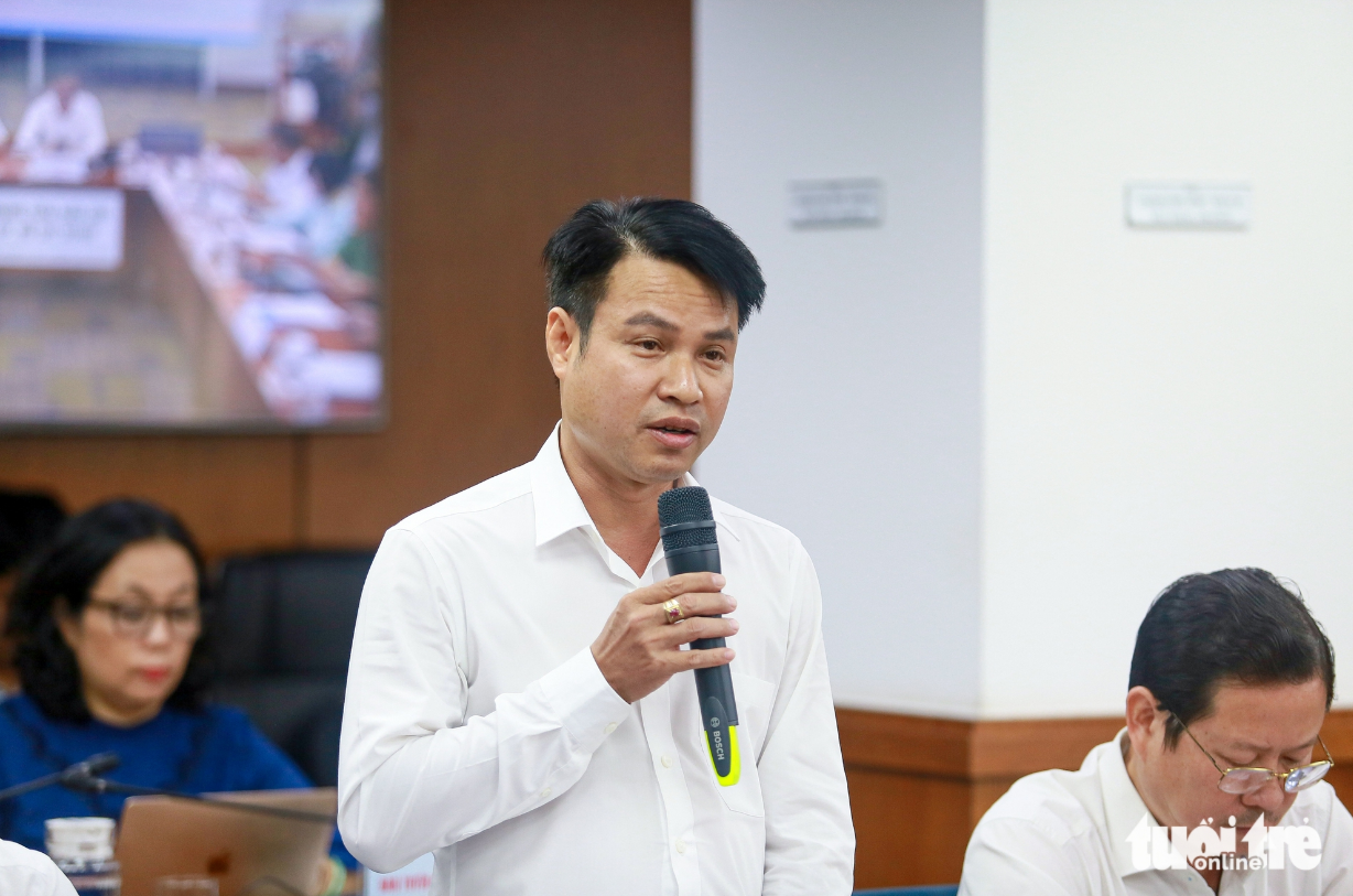 Vo Ho Hoang Vu, chief of Office of the Ho Chi Minh City Department of Culture and Sports, speaks at a press briefing on April 3, 2025. Photo: Chau Tuan / Tuoi Tre
