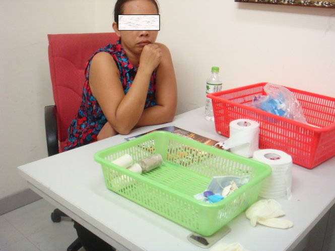 Số heroin là tang vật bị Hải quan thu được khi kiểm tra nữ hành khách T.K.H. ảnh: Hải quan TP.HCM cung cấp