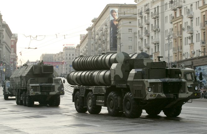Hệ thống tên lửa S-300 của Nga (Reuters)