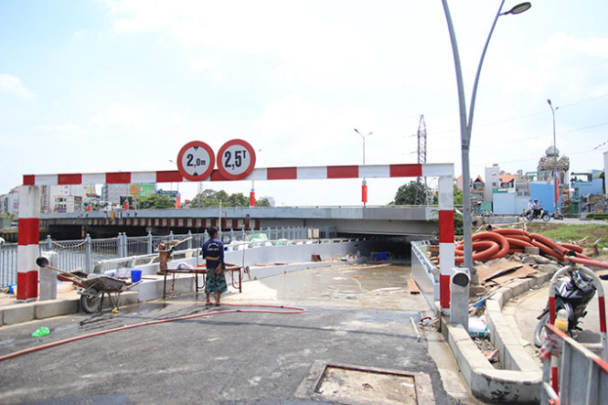 Hầm chui cầu Điện Biên Phủ (Q. Bình Thạnh) chuẩn bị thông xe - Ảnh: Mậu Trường