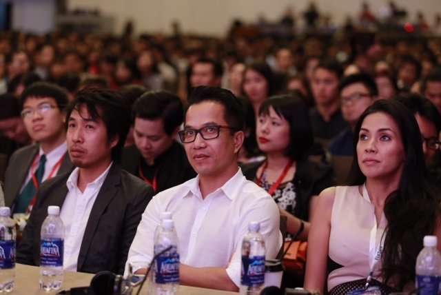 Anh Trần Bình (giữa) tại diễn đàn Thế hệ trẻ tổ chưc vào tháng 5 ở TP.HCM - Ảnh: K.L.